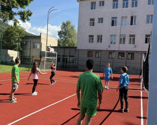 Ученически волейболен турнир с кауза в Якоруда