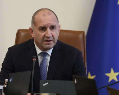 Радев: Всичко, което казва господин Борисов, е в синхрон с черната пантера от Шумен