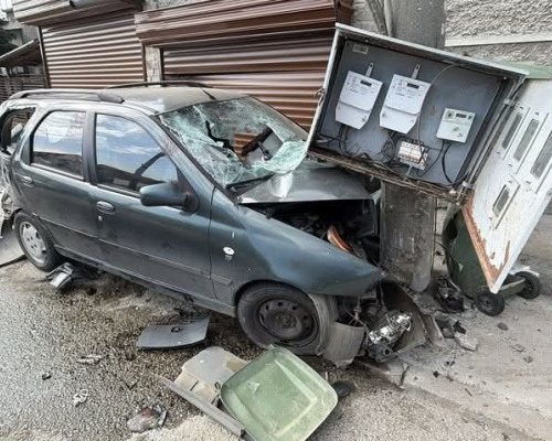 15-годишен зад волана катастрофира в Горна Оряховица, пет деца пострадаха