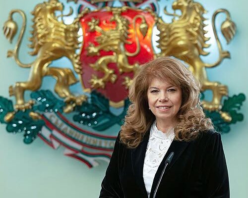 Разлог посреща XI Национални театрални празници Звездите на театъра .