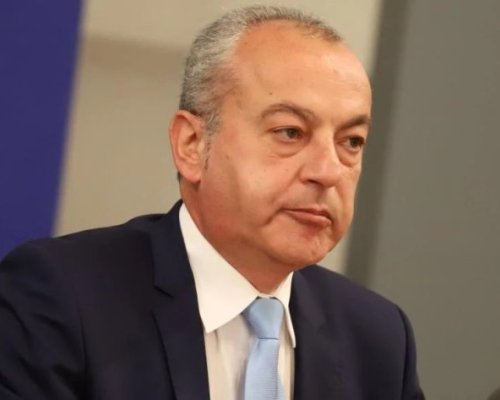 Кабинетът замразява минималната заплата до 2028 г.