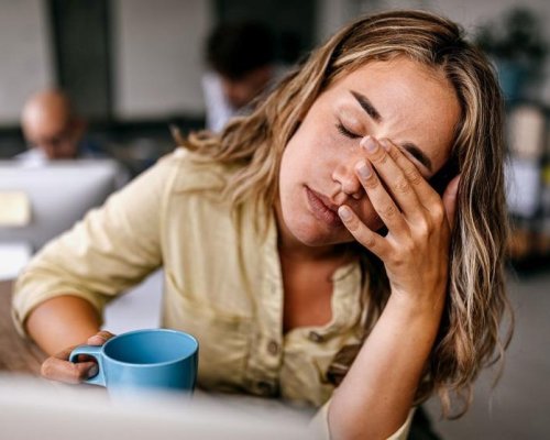 Уморени без причина? 4 скрити капана, които изпиват енергията ни