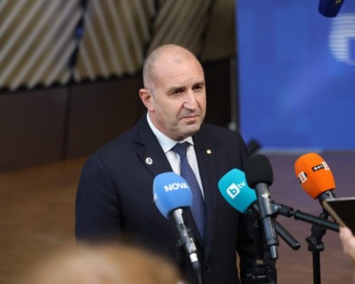 Радев налага вето на санкциите срещу Русия