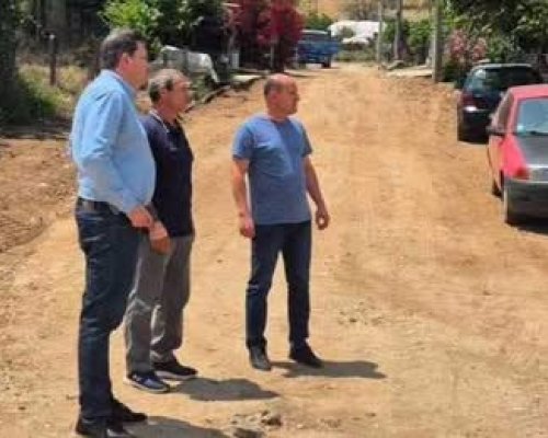 Започна обновяването на две улици в петричкото с. Тополница