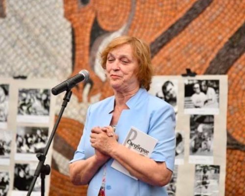 Сандански се прощава с Надежда Захариева