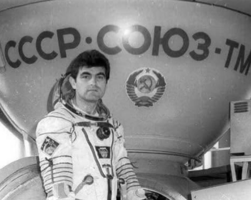 Почина генерал-майор Александър Александров, вторият българин, излетял в Космоса