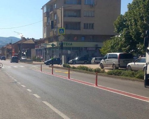 Жители на Кресна излизат на протест срещу забраната за ляв завой в града
