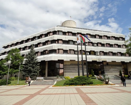 Общинският съвет в Дупница заседава по 48 точки-общественият ред, имотите и транспортът сред акцентите